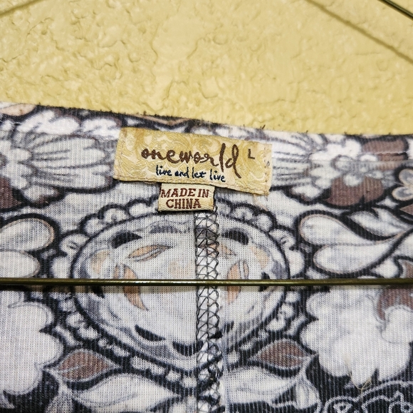 Shirt - Picture 3 of 3